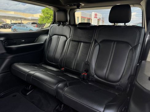 Used 2023 Jeep Wagoneer Series II AWD/4WD image 26