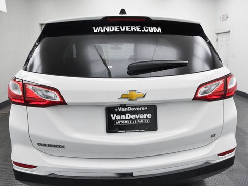 Used 2018 Chevrolet Equinox LT image 8