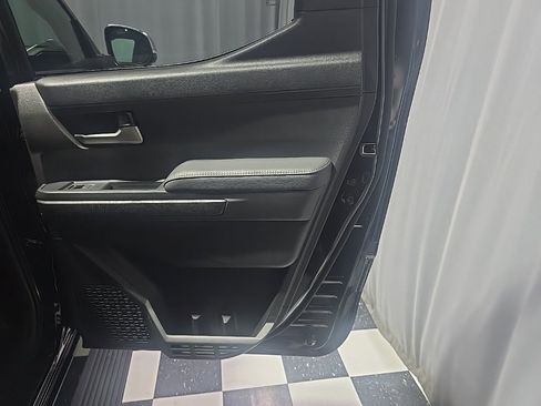 Used 2024 Toyota Tacoma Limited w/ Limited Package (LT) image 8