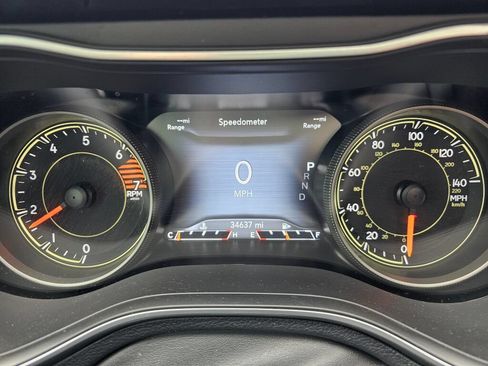 Used 2023 Jeep Cherokee Altitude Lux w/ Elite Group AWD/4WD image 24