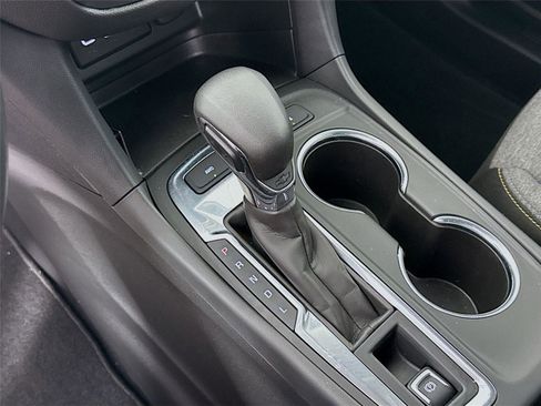 Used 2023 Chevrolet Equinox LT image 17