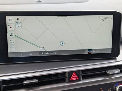 Used 2024 Kia Sorento S w/ Panoramic Sunroof Package image 25