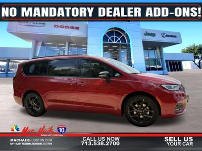 New 2026 Chrysler Pacifica Limited
