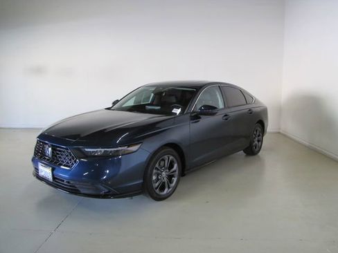 Certified 2025 Honda Accord EX-L image 1