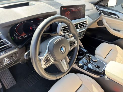 Certified 2024 BMW X4 xDrive30i w/ Premium Package image 4