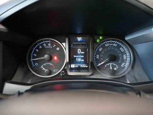 Used 2023 Toyota Tacoma TRD Sport w/ TRD Premium Sport Package AWD/4WD image 16