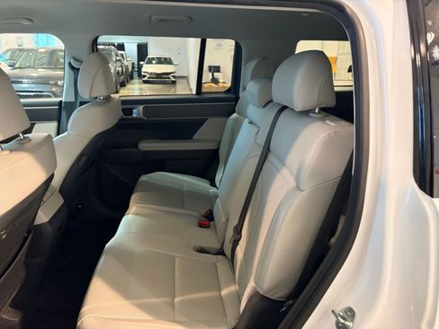 Used 2025 Hyundai Santa Fe SEL image 25