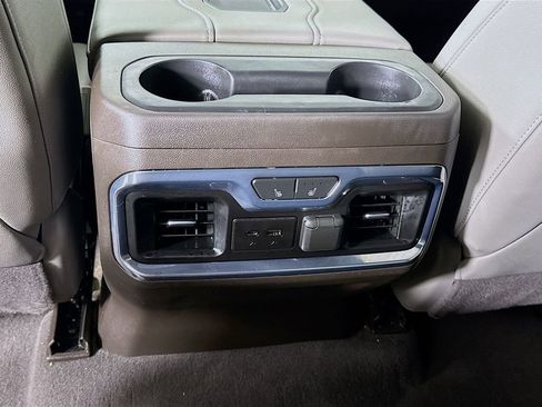 Used 2020 GMC Sierra 1500 SLT w/ SLT Premium Plus Package AWD/4WD image 29