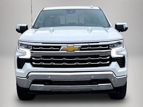 Used 2024 Chevrolet Silverado 1500 LTZ w/ Technology Package AWD/4WD image 3