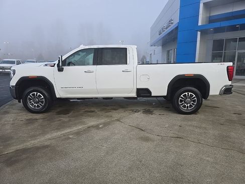 Used 2025 GMC Sierra 3500 SLT w/ X31 Off-Road Package image 2