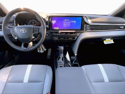 New 2026 Toyota Camry SE image 5