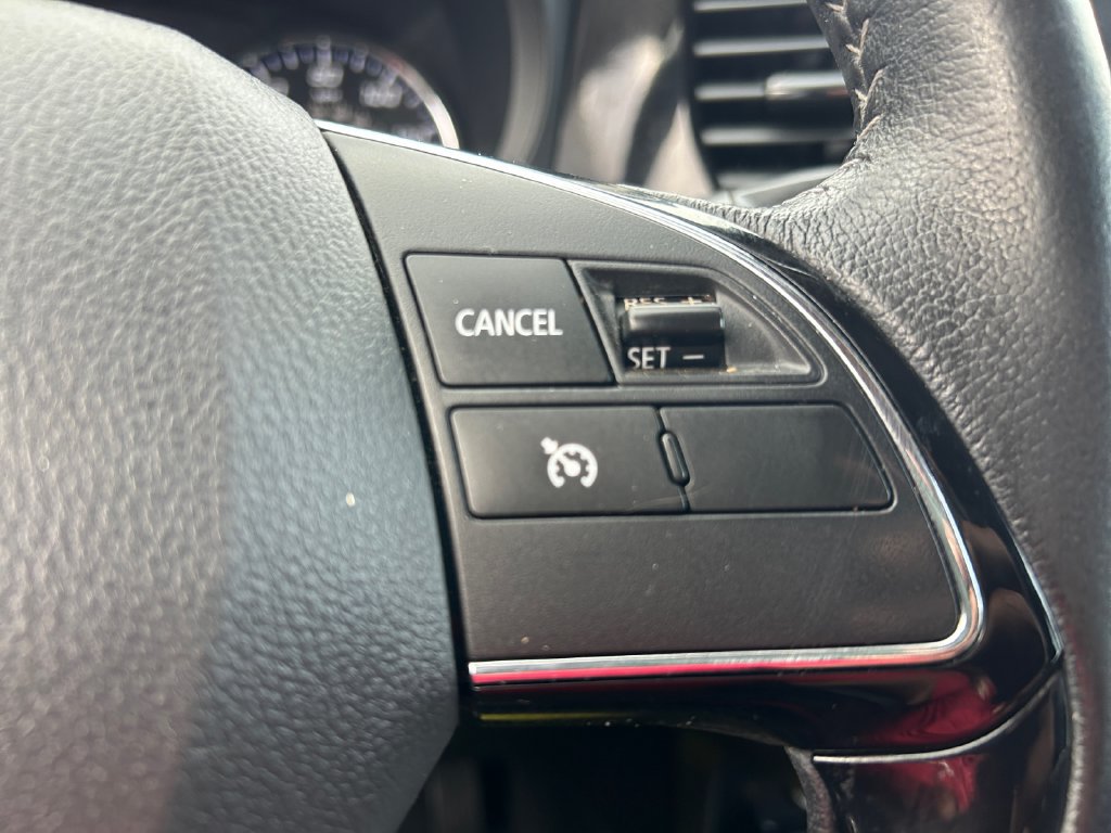 Used 2018 Mitsubishi Outlander SE AWD/4WD image 44