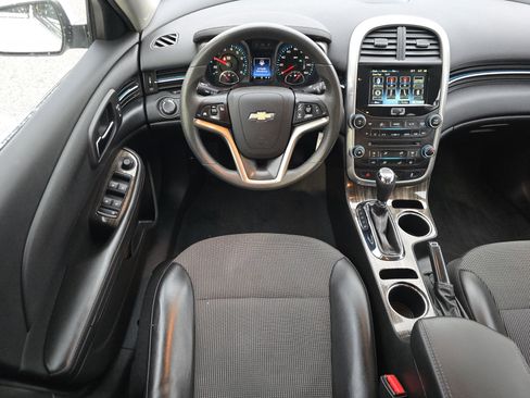 Used 2015 Chevrolet Malibu LT w/ Power Convenience Package image 17