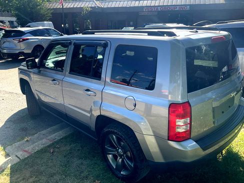Used 2015 Jeep Patriot High Altitude image 7