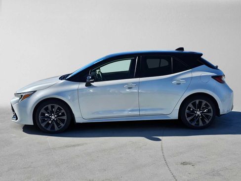 Used 2025 Toyota Corolla XSE FWD image 6