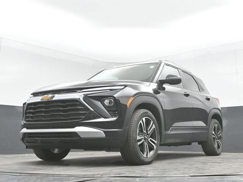 Used 2024 Chevrolet TrailBlazer LT w/ Convenience Package image 29