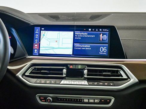 Certified 2022 BMW X5 xDrive40i w/ Parking Assistance Package image 13