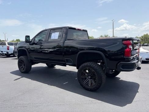 Used 2024 Chevrolet Silverado 2500 Custom w/ Custom Value Package AWD/4WD image 4