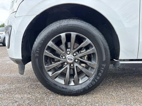 Used 2020 Ford Expedition Max Limited RWD image 4