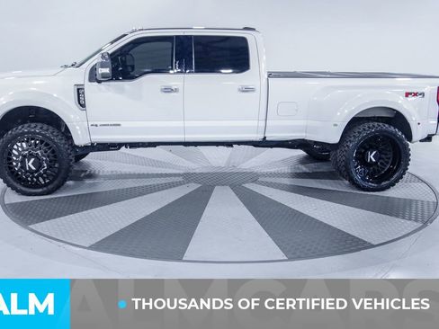 Used 2022 Ford F450 Platinum w/ FX4 Off-Road Package image 4