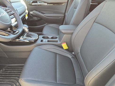 New 2026 Kia Seltos SX image 8