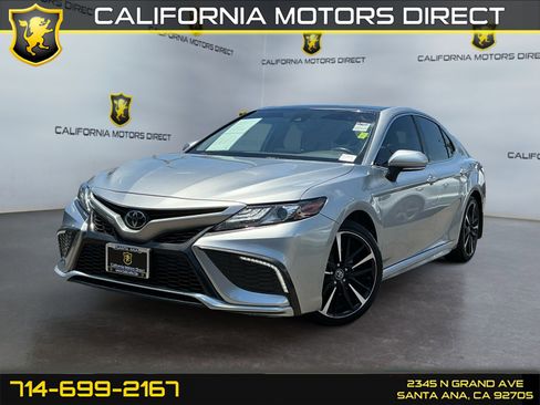 Used 2023 Toyota Camry XSE FWD image 1
