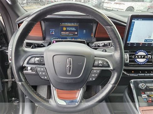 Used 2022 Lincoln Navigator Reserve image 18