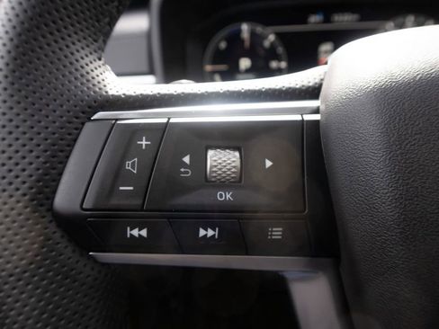 New 2025 Mitsubishi Outlander 4WD Plug-In Hybrid image 32