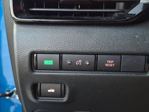 Used 2023 Nissan Sentra SV FWD image 14