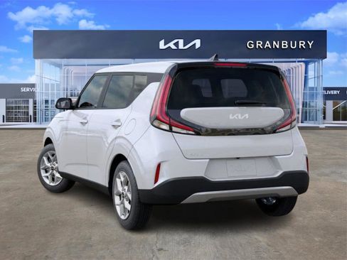 New 2025 Kia Soul LX image 5