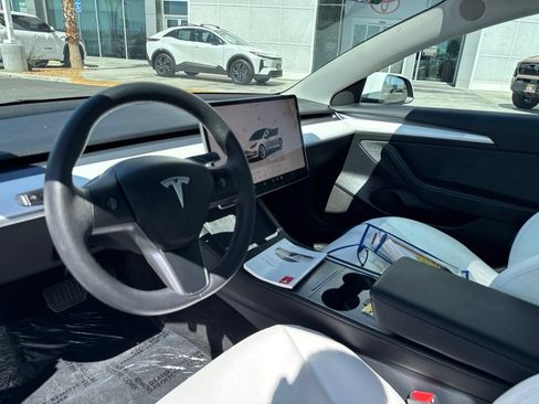 Used 2023 Tesla Model 3 Standard Range RWD image 11