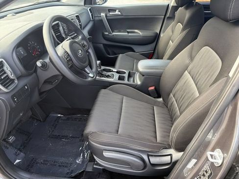 Used 2017 Kia Sportage LX FWD image 9