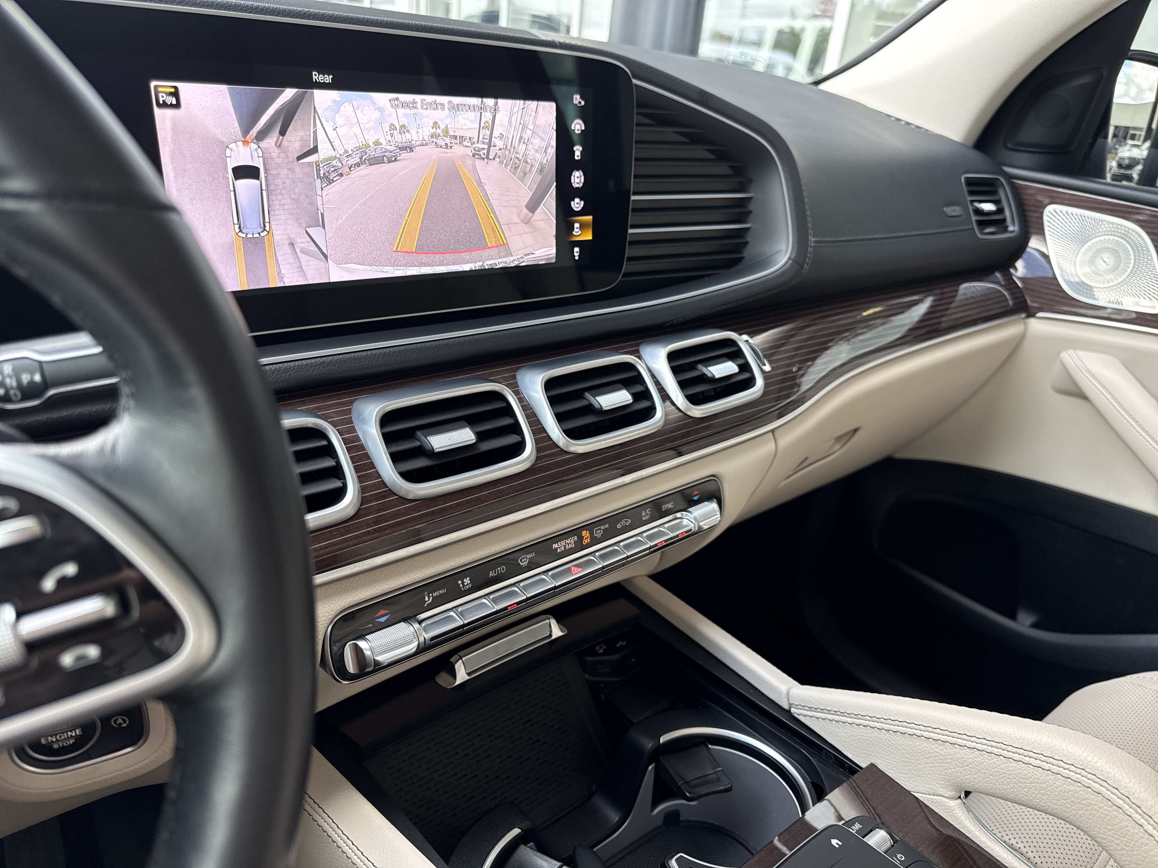 Used 2021 Mercedes-Benz GLS 450 4MATIC image 9