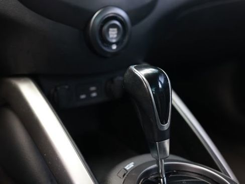 Used 2016 Hyundai Veloster Turbo FWD image 42