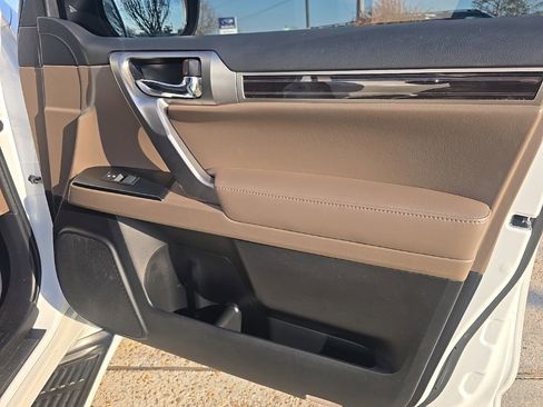 Used 2023 Lexus GX 460 Premium image 37