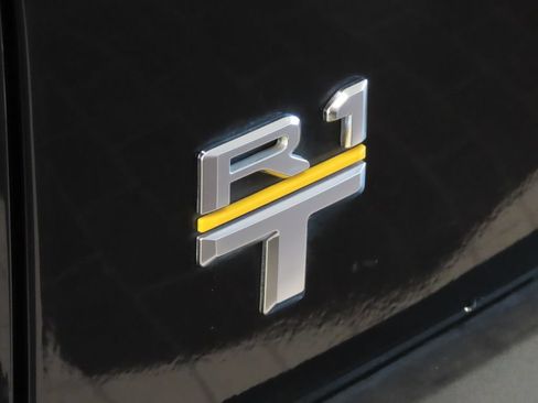 Used 2022 Rivian R1T Adventure AWD/4WD image 12