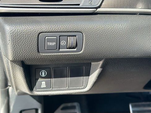 Used 2022 Honda Accord Sport image 12