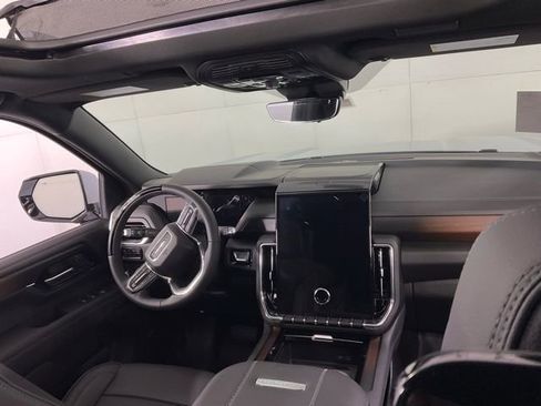 New 2026 GMC Yukon XL Denali w/ Denali Reserve Package image 32