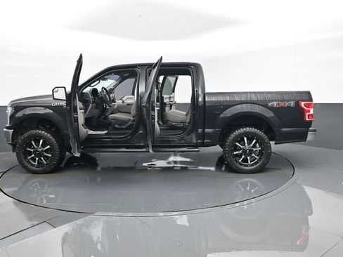 Used 2019 Ford F150 XLT w/ Trailer Tow Package image 28