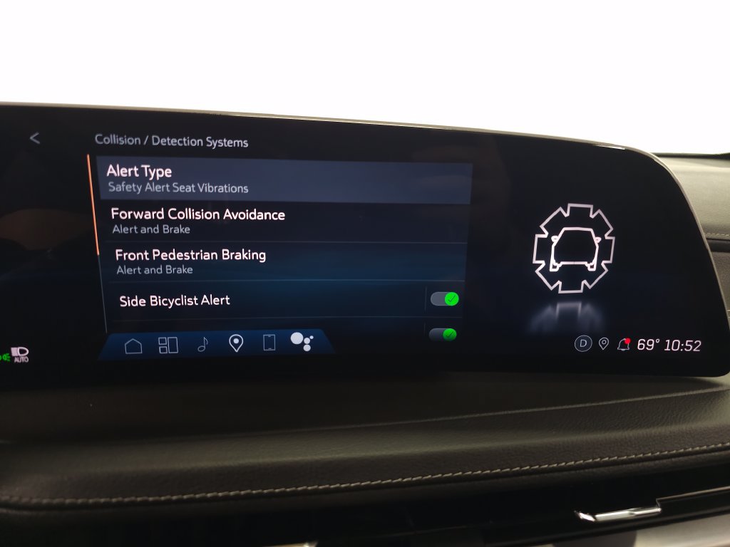 Used 2024 Cadillac XT4 Premium Luxury AWD/4WD image 26