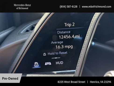 Used 2024 Cadillac Escalade ESV Premium Luxury AWD/4WD image 24
