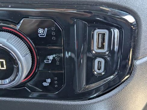 Used 2025 Chevrolet Silverado 1500 High Country w/ High Country Premium Package image 20