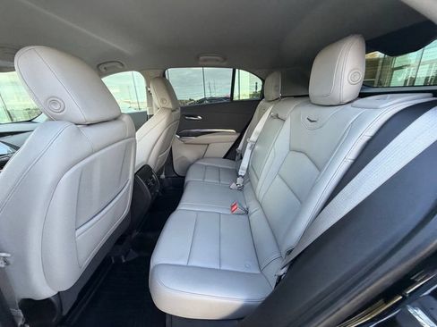 Used 2023 Cadillac XT4 Luxury FWD image 14