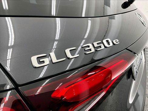 Certified 2025 Mercedes-Benz GLC 350e 4MATIC image 32