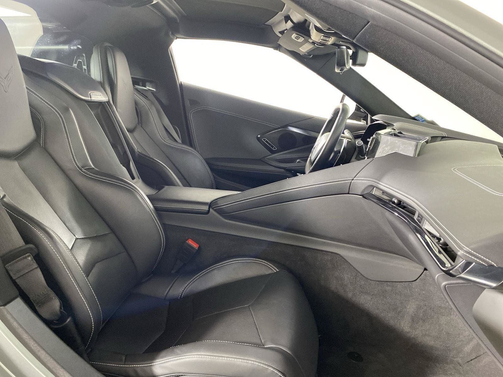 Used 2023 Chevrolet Corvette Stingray Preferred Cpe w/ Stealth Interior Trim Package RWD image 4