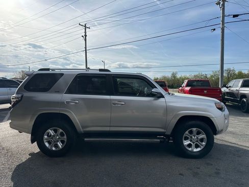 Used 2019 Toyota 4Runner SR5 Premium AWD/4WD image 8
