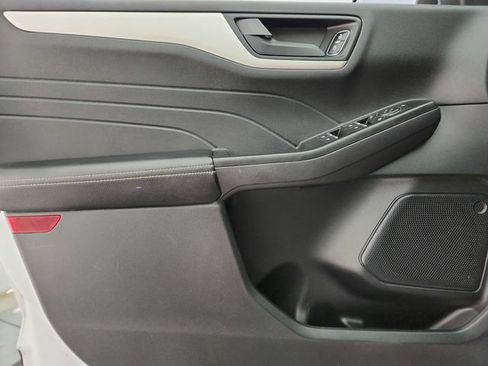 Used 2022 Ford Escape SE FWD image 21