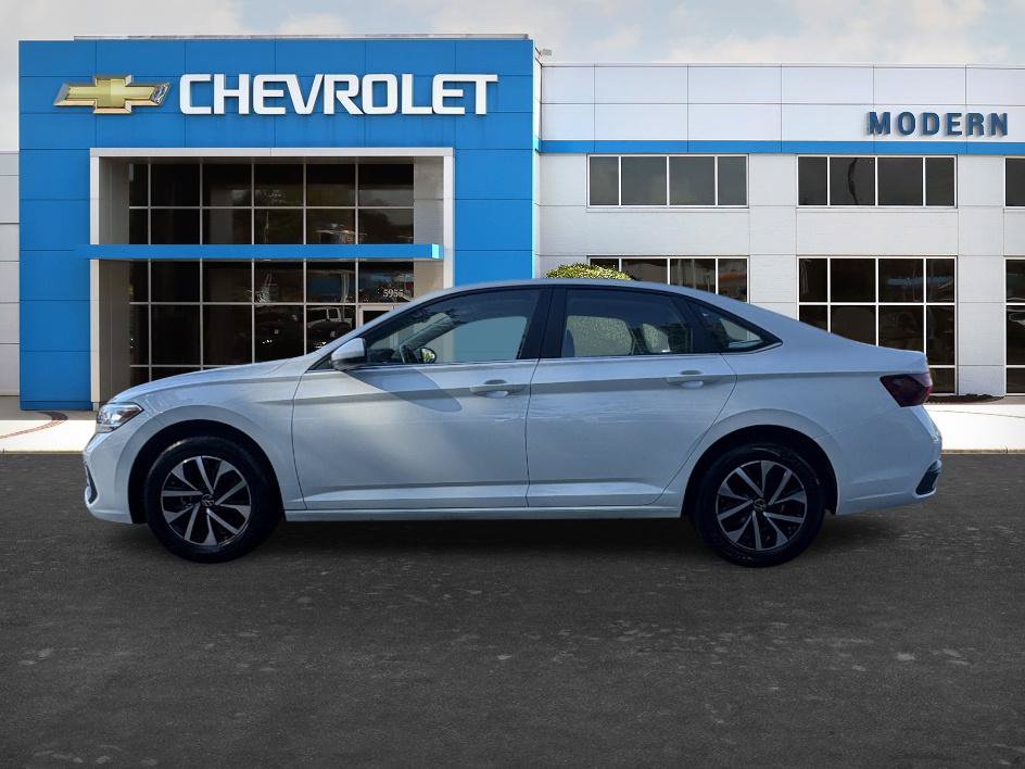 Used 2024 Volkswagen Jetta S FWD image 2