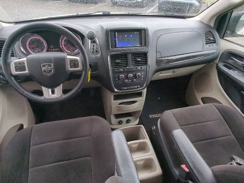 Used 2013 Dodge Grand Caravan SE FWD image 14
