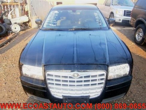 Used 2006 Chrysler 300 image 4